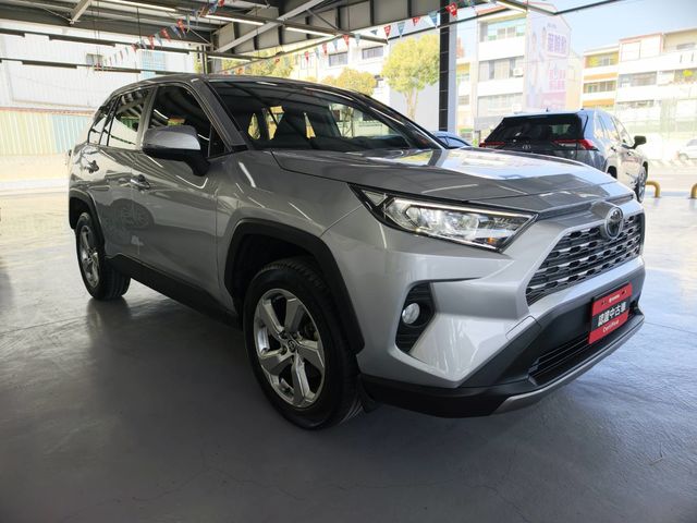 RAV4 2.0  第3張相片