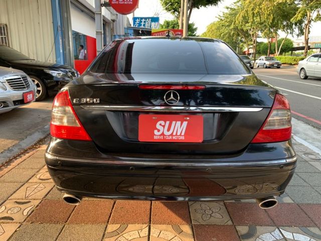 2008 E350 購好車鎔易!!實在優惠!!貼背有感3.5經典V6引擎!!全景天窗/多功能方向盤/加熱座椅..  第5張相片
