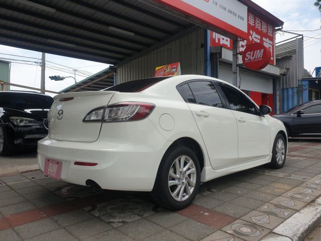 馬3 ZOOM天窗小改款五大保證1無重大事故 2 無泡水 3里程保證 4無變造車身引擎5無做過小黃計程車計程車.  第6張相片