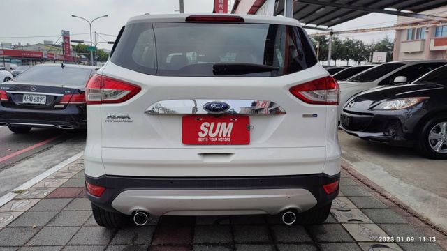 2015年FORD KUGA2.0旗艦版 新車價119.8萬 年前特惠價.挑戰全台最優.電動天窗.腳踢尾門...  第5張相片