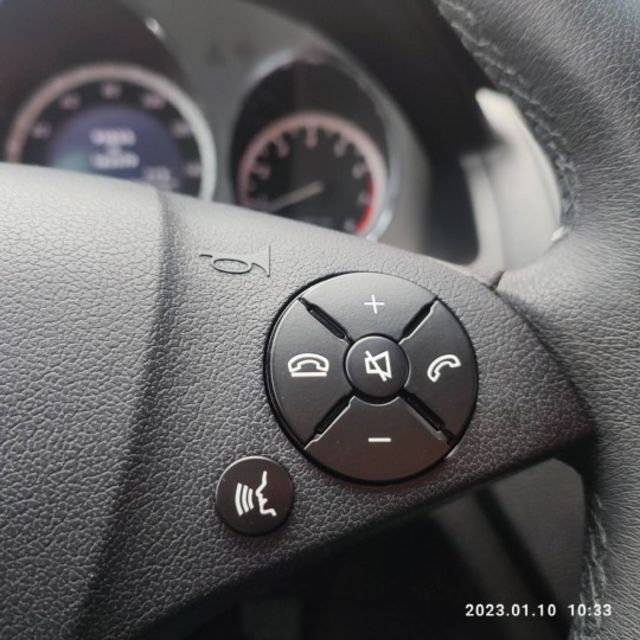 正2009 BENZ W204 C300 新上架只要28.8萬 輕鬆圓夢三芒星 入主賓士炙手可熱C-CLASS  第14張相片