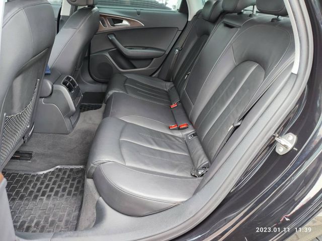 2012 AUDI A6 2.8 QUATTRO.市面少有.德國頂級房車.四驅好開安全.認證車.新年特惠專案.快來搶  第12張相片