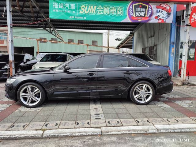 2012 AUDI A6 2.8 QUATTRO.市面少有.德國頂級房車.四驅好開安全.認證車.新年特惠專案.快來搶  第15張相片