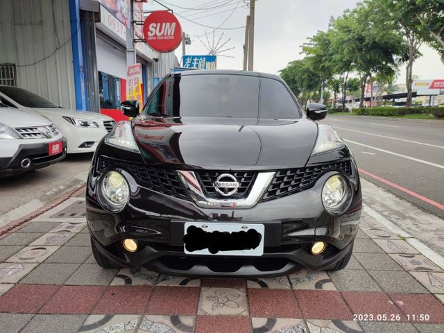 日產JUKE TURBO 4WD HID實跑2萬多公里加選原廠360環景 全車原漆認證車新車價128萬190匹強悍馬力  第2張相片