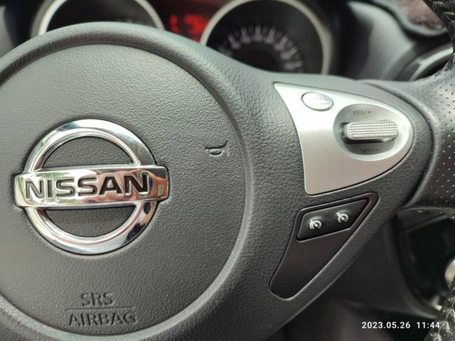 日產JUKE TURBO 4WD HID實跑2萬多公里加選原廠360環景 全車原漆認證車新車價128萬190匹強悍馬力  第16張相片