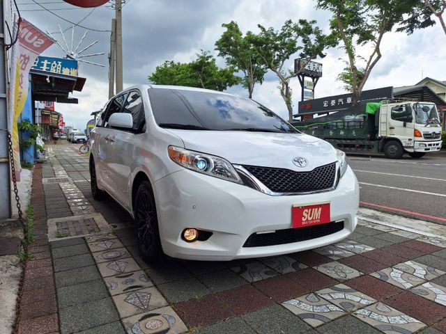 2016豐田SIENNA 七人座豪華休旅車 電動滑門 電動座椅 大螢幕 定速..挑戰全台最優惠價  第3張相片