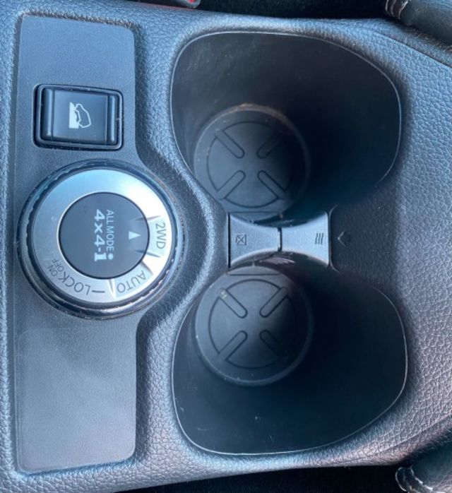 2018 Nissan X-Trail 2.5 頂級旗艦科技版/原鈑件引擎煞車輔助/足感應電動尾門/雙區恆溫空調/電動椅  第16張相片