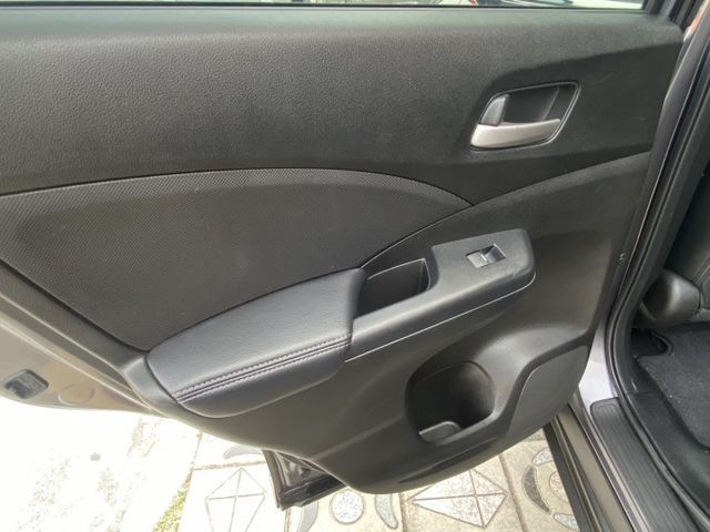 2016年 Honda CR-V  2.4  VTi-S 定速 天窗 雙區恆溫 HID頭燈 有力安靜 高速穩 舒適大空間  第16張相片