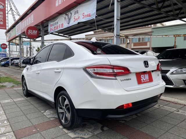 2016年 Luxgen  S3  1.6L 尊爵型 原鈑件 環景 定速 恆溫  倒車顯影 舒適安全 小資族首選代步款  第4張相片