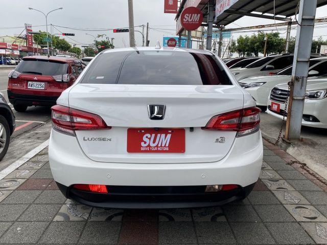 2016年 Luxgen  S3  1.6L 尊爵型 原鈑件 環景 定速 恆溫  倒車顯影 舒適安全 小資族首選代步款  第6張相片