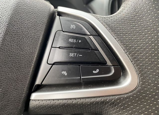 2016年 Luxgen  S3  1.6L 尊爵型 原鈑件 環景 定速 恆溫  倒車顯影 舒適安全 小資族首選代步款  第18張相片