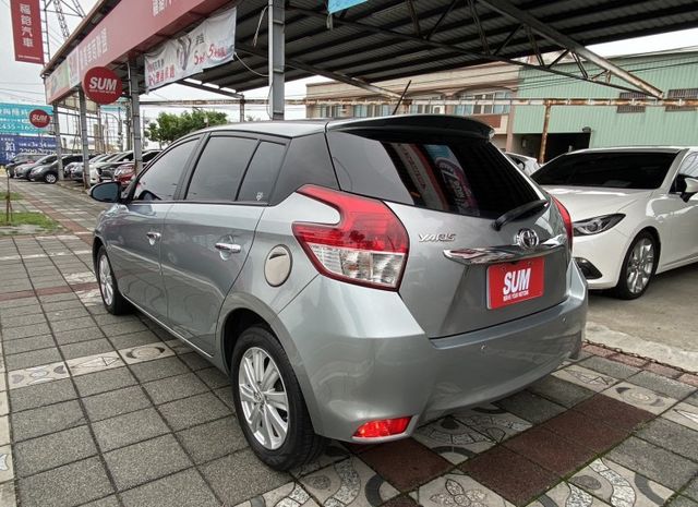 2018年式 TOYOTA  YARIS  1.5cc 豪華+版   I-KEY  影音螢幕 省油 空間大 熱門掀背車款  第5張相片