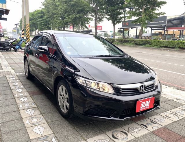 2012年 HONDA  Civic  K14  1.8  VTi 原鈑件 恆溫 定速 舒適好開 養護不費心 經典不敗款  第3張相片