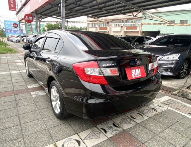 2012年 HONDA  Civic  K14  1.8  VTi 原鈑件 恆溫 定速 舒適好開 養護不費心 經典不敗款  第4張相片