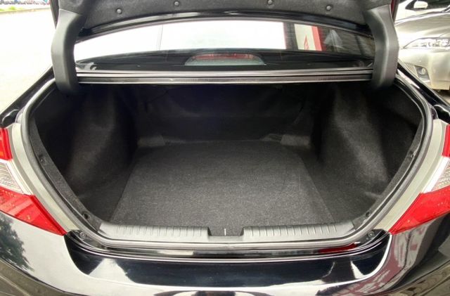2012年 HONDA  Civic  K14  1.8  VTi 原鈑件 恆溫 定速 舒適好開 養護不費心 經典不敗款  第8張相片