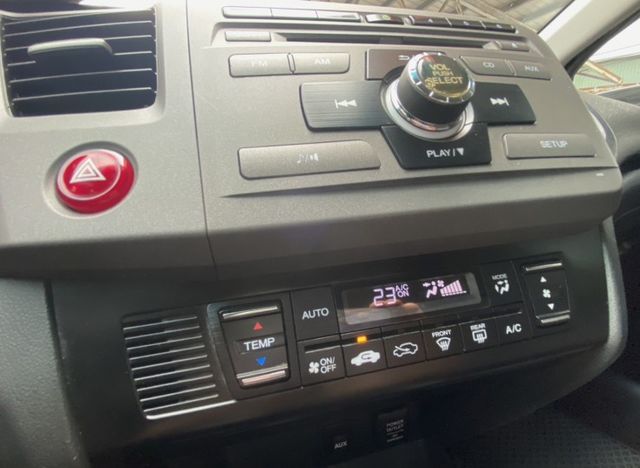 2012年 HONDA  Civic  K14  1.8  VTi 原鈑件 恆溫 定速 舒適好開 養護不費心 經典不敗款  第19張相片