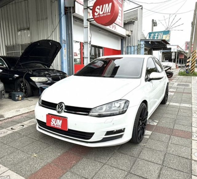 2015年 福斯  GOLF  1.4  TSI  渦輪增壓 恆溫 I-Key 省油省稅 大馬力 適合小家庭首選車款  第1張相片