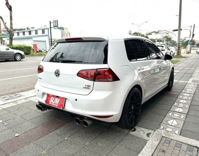 2015年 福斯  GOLF  1.4  TSI  渦輪增壓 恆溫 I-Key 省油省稅 大馬力 適合小家庭首選車款  第5張相片