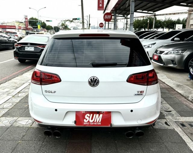 2015年 福斯  GOLF  1.4  TSI  渦輪增壓 恆溫 I-Key 省油省稅 大馬力 適合小家庭首選車款  第6張相片