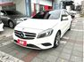2015年式 M-Benz 總代理 A200 1.6 原鈑件 電動跑車座椅  全景天窗 外型時尚 小姊姊們的最愛款  第1張縮圖