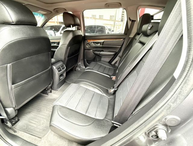 2023年 HONDA  CR-V  1.5  S版 原鈑件 全景天窗 ACC跟車 換檔撥片 環景影像 超熱銷運動休旅車  第16張相片