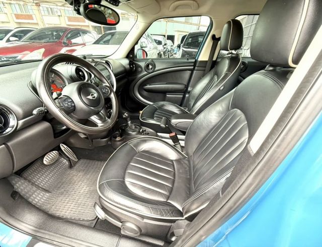2016年 MINI Countryman Cooper S 5D 1.6 總代理汎德 原鈑件 渦輪加持 進口代步車首選  第13張相片