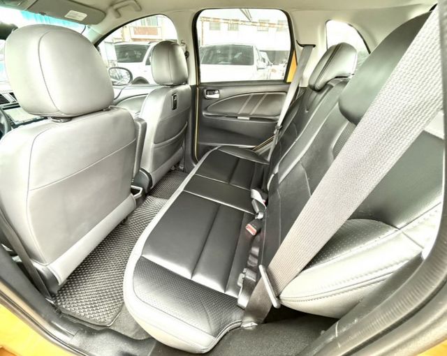 2014年 Mitsubishi Colt Plus 1.5 豪華型 恆溫空調 I-Key 倒車顯影 都會小型休旅首選  第14張相片