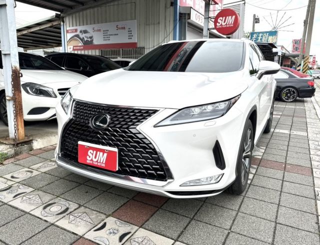 2021年式 Lexus RX 300 頂級版 2.0 原鈑件 僅跑5萬 電動天窗 電動座椅 ACC跟車 極致運動休旅車  第1張相片