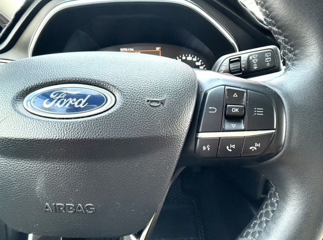 2019年 Ford Focus 5D 時尚經典型 1.5渦輪 原鈑件 僅跑5萬公里  市場最夯的五門小鋼砲  第16張相片