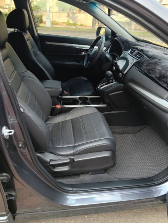 2019年 Honda CR-V 1.5 VTi-S 原鈑件 恆溫 渦輪增壓 換檔撥片 舒適大空間 妥善率最佳的休旅車  第8張相片