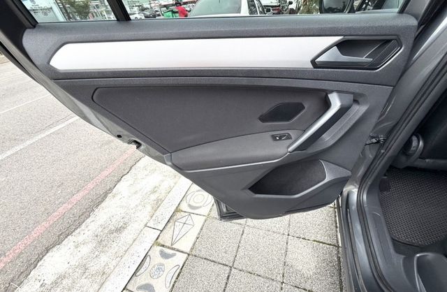 2017年 福斯 Tiguan 280 TSI Smartline  1.4 渦輪 原鈑件 大空間大馬力 新世代運動休旅  第18張相片