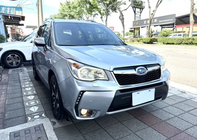 2014年 Subaru Forester 2.0  XT 原鈑件 恆溫 AWD全時四驅 日本原裝進口高性能運動休旅  第3張相片