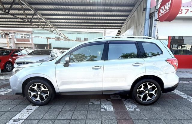 2014年 Subaru Forester 2.0  XT 原鈑件 恆溫 AWD全時四驅 日本原裝進口高性能運動休旅  第9張相片