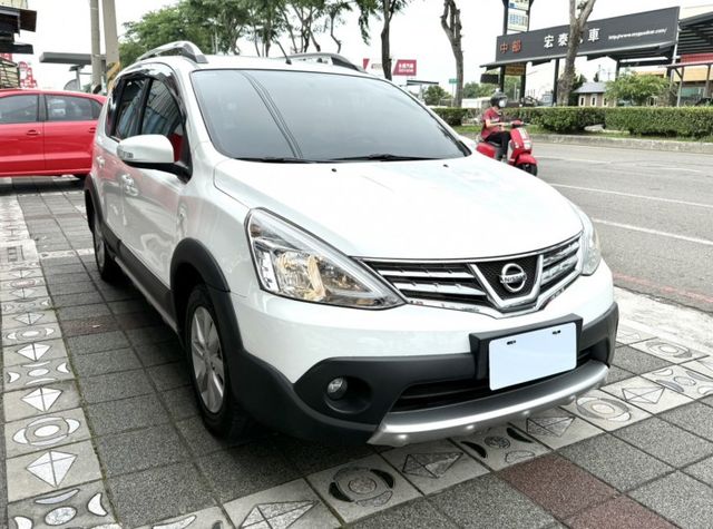 2018年 Nissan Livina 1.6 豪華版 恆溫 原廠影音 車頂行李架 舒適大空間 市場熱銷五門掀背小休旅  第3張相片