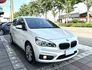2017年式 BMW 220i GT 總代理 Luxury Line版 正七人座 雙前電動椅 自動停車 稀有釋出跨界休旅  第3張縮圖