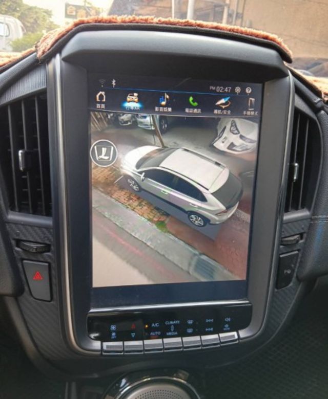 2018年 Luxgen U5 1.6 360環景旗艦 Hi-Fi版 原鈑件 恆溫空調 自動停車 靚麗亮眼跨界小休旅  第13張相片