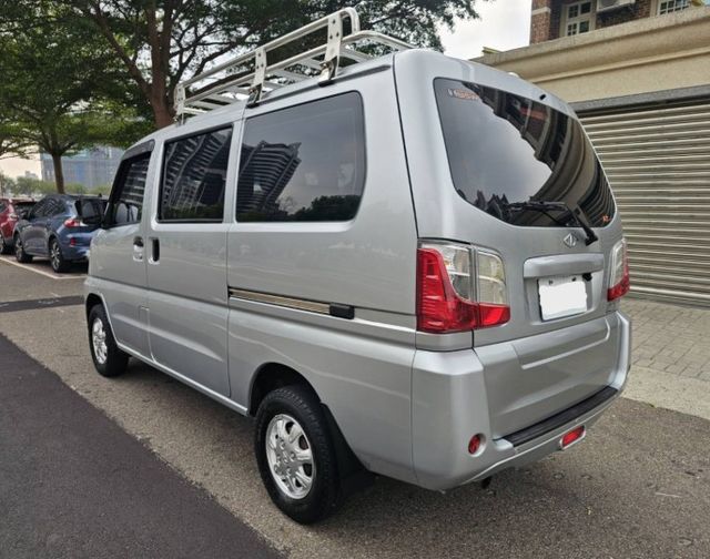 2022年 菱利 A180 廂車(自排) 8人座 原鈑件 里程4萬 加裝車頂置放架 空間大 家庭出遊 公司用車都適宜  第3張相片