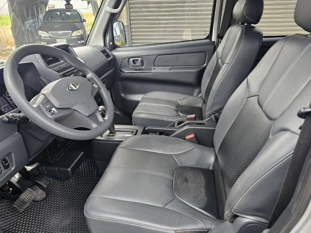 2022年 菱利 A180 廂車(自排) 8人座 原鈑件 里程4萬 加裝車頂置放架 空間大 家庭出遊 公司用車都適宜  第12張相片