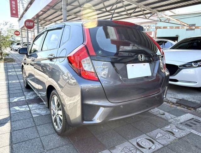 2015年 Honda Fit 1.5 VTi-S 認證車 恆溫 換檔撥片 定速 影音 都會靈巧代步小車  第4張相片
