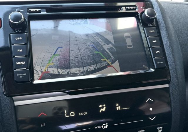 2015年 Honda Fit 1.5 VTi-S 認證車 恆溫 換檔撥片 定速 影音 都會靈巧代步小車  第20張相片