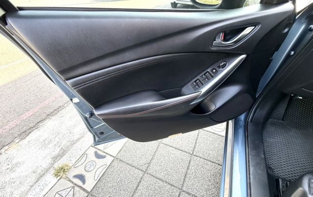 2015年式 Mazda 6 2.2 頂級柴油旗艦版 原鈑件 雙區恆溫 電動椅 天窗 I-Key 日本進口豪華大型房車  第17張相片