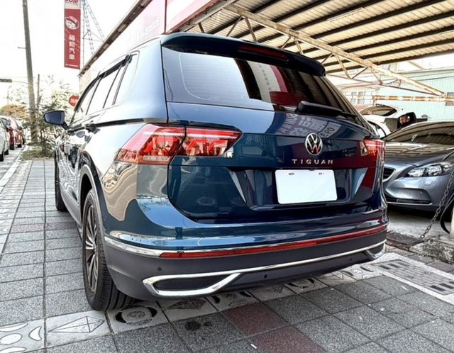 2024年式 Volkswagen Tiguan 280 TSI Elegance 原鈑件 實跑2萬  德系新世代SUV  第4張相片