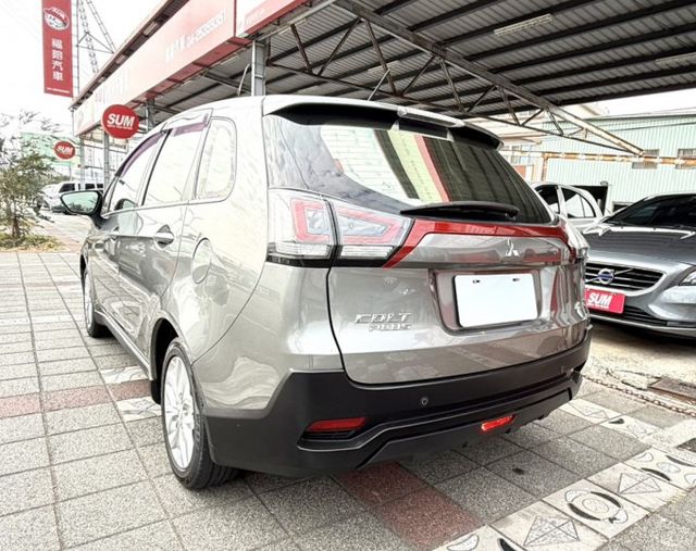2022年式 Mitsubishi Colt Plus 輕鬆型 原鈑件 恆溫 I-Key 電尾門 都會小家庭代步車首選  第4張相片