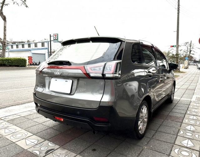 2022年式 Mitsubishi Colt Plus 輕鬆型 原鈑件 恆溫 I-Key 電尾門 都會小家庭代步車首選  第5張相片