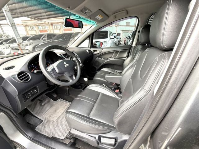 2022年式 Mitsubishi Colt Plus 輕鬆型 原鈑件 恆溫 I-Key 電尾門 都會小家庭代步車首選  第13張相片