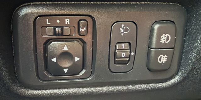 2022年式 Mitsubishi Colt Plus 輕鬆型 原鈑件 恆溫 I-Key 電尾門 都會小家庭代步車首選  第20張相片