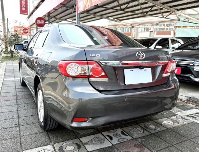 2013年 Toyota Altis 1.8 E版 原鈑件 恆溫空調 定速 倒車顯影 好保養 車況優  通勤 代步最實用  第4張相片