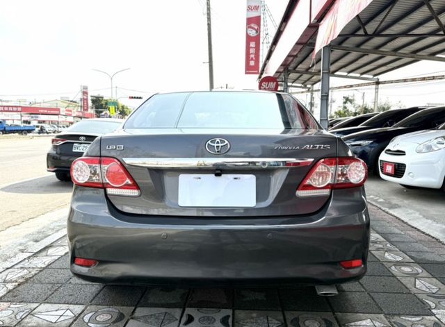2013年 Toyota Altis 1.8 E版 原鈑件 恆溫空調 定速 倒車顯影 好保養 車況優  通勤 代步最實用  第6張相片