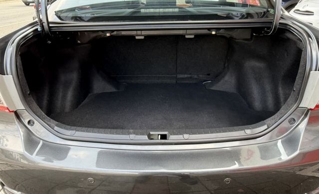 2013年 Toyota Altis 1.8 E版 原鈑件 恆溫空調 定速 倒車顯影 好保養 車況優  通勤 代步最實用  第8張相片