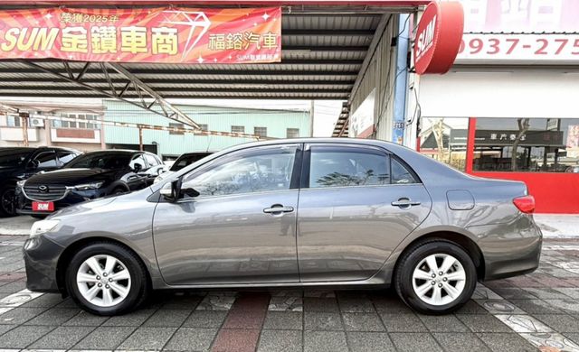 2013年 Toyota Altis 1.8 E版 原鈑件 恆溫空調 定速 倒車顯影 好保養 車況優  通勤 代步最實用  第9張相片